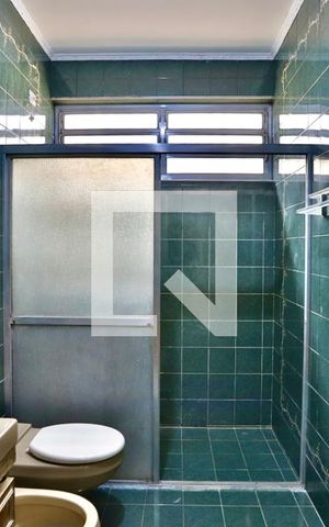 Casa à venda com 293m², 4 quartos e 2 vagas Casa à venda com 293m², 4 quartos e 2 vagasBanheiro do Quarto 1