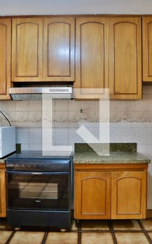 Casa à venda com 293m², 4 quartos e 2 vagas Casa à venda com 293m², 4 quartos e 2 vagasCozinha