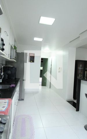 Casa à venda com 350m², 4 quartos e 3 vagasCozinha