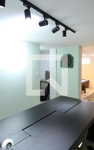 Casa à venda com 350m², 4 quartos e 3 vagasEscritório