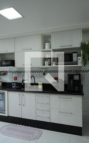 Casa à venda com 350m², 4 quartos e 3 vagasCozinha
