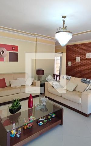 Casa para alugar com 234m², 4 quartos e 3 vagasSala de Estar