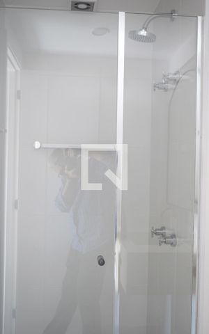 Apartamento à venda com 72m², 1 quarto e 1 vagaBanheiro da suíte