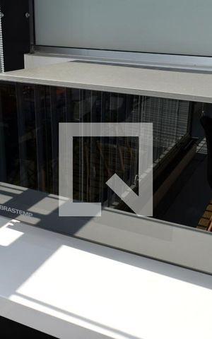 Apartamento à venda com 72m², 1 quarto e 1 vagaCozinha/Sala de jantar - detalhe microondas