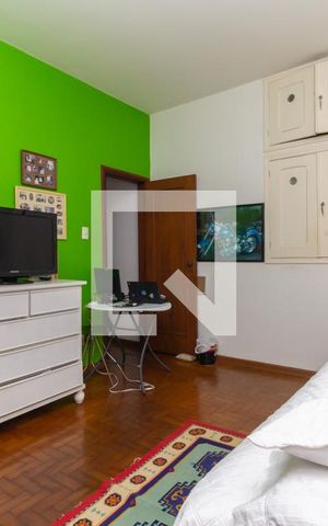 Casa à venda com 249m², 3 quartos e 2 vagas Casa à venda com 249m², 3 quartos e 2 vagasQuarto 3