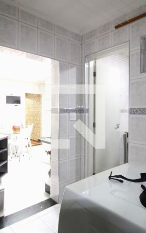 Casa à venda com 180m², 5 quartos e 1 vagaÁrea de Serviço 2