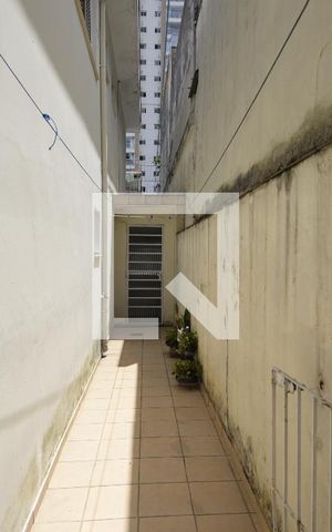 Casa à venda com 160m², 5 quartos e 2 vagasCorredor Quintal