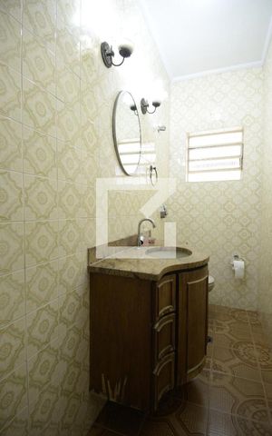 Casa à venda com 160m², 5 quartos e 2 vagasLavabo