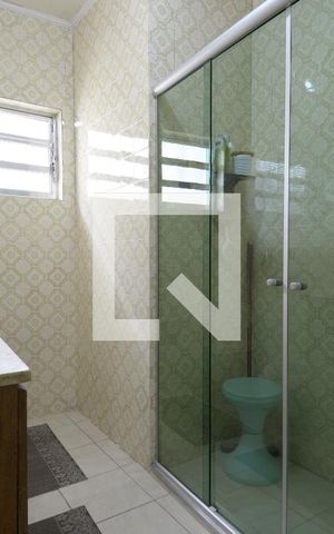 Casa à venda com 160m², 5 quartos e 2 vagasBanheiro