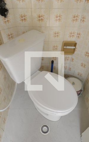 Casa à venda com 160m², 5 quartos e 2 vagasBanheiro de Serviço