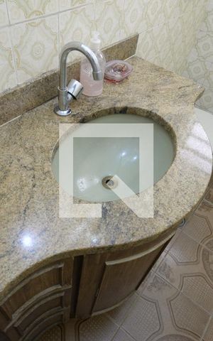 Casa à venda com 160m², 5 quartos e 2 vagasLavabo