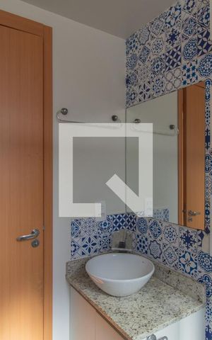 Apartamento à venda com 42m², 2 quartos e 1 vaga Apartamento à venda com 42m², 2 quartos e 1 vagaBanheiro