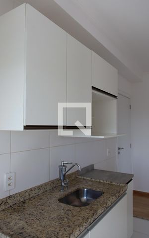Apartamento para alugar com 55m², 2 quartos e 2 vagas Apartamento para alugar com 55m², 2 quartos e 2 vagasCozinha