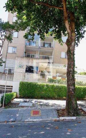 Apartamento para alugar com 55m², 2 quartos e 2 vagas Apartamento para alugar com 55m², 2 quartos e 2 vagasFachada