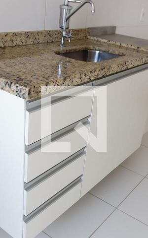 Apartamento para alugar com 55m², 2 quartos e 2 vagas Apartamento para alugar com 55m², 2 quartos e 2 vagasCozinha