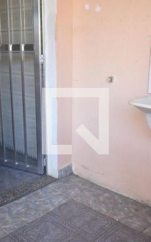Casa à venda com 48m², 1 quarto e sem vagaÁrea de Serviço