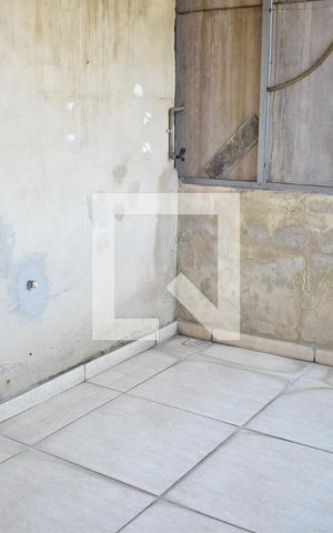 Casa à venda com 48m², 1 quarto e sem vagaÁrea de Serviço