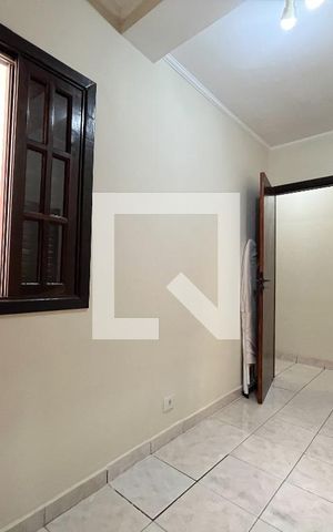 Casa à venda com 200m², 3 quartos e 1 vaga Casa à venda com 200m², 3 quartos e 1 vagaQuarto 2