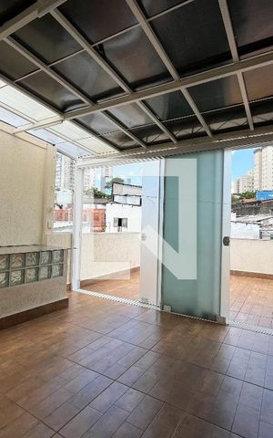 Casa à venda com 200m², 3 quartos e 1 vaga Casa à venda com 200m², 3 quartos e 1 vagaÁrea externa