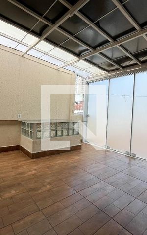 Casa à venda com 200m², 3 quartos e 1 vaga Casa à venda com 200m², 3 quartos e 1 vagaÁrea externa