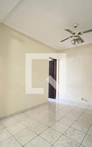 Casa à venda com 200m², 3 quartos e 1 vaga Casa à venda com 200m², 3 quartos e 1 vagaSala