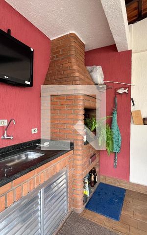 Casa à venda com 200m², 3 quartos e 1 vaga Casa à venda com 200m², 3 quartos e 1 vagaChurrasqueira