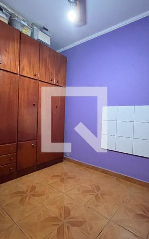 Casa à venda com 200m², 3 quartos e 1 vaga Casa à venda com 200m², 3 quartos e 1 vagaQuarto de Serviço
