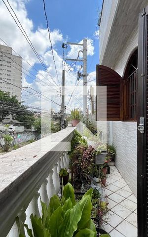 Casa à venda com 200m², 3 quartos e 1 vaga Casa à venda com 200m², 3 quartos e 1 vagaVaranda da Suíte