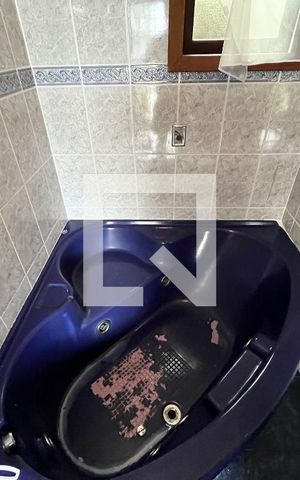Casa à venda com 200m², 3 quartos e 1 vaga Casa à venda com 200m², 3 quartos e 1 vagaBanheiro da Suíte