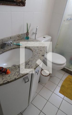 Apartamento à venda com 114m², 3 quartos e 2 vagasBanheiro do corredor