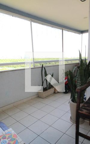 Apartamento à venda com 114m², 3 quartos e 2 vagasVaranda