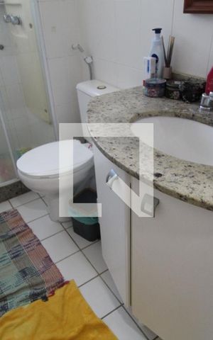 Apartamento à venda com 114m², 3 quartos e 2 vagasBanheiro da suíte principal