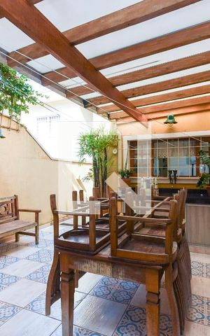 Casa à venda com 160m², 2 quartos e 2 vagasÁrea externa