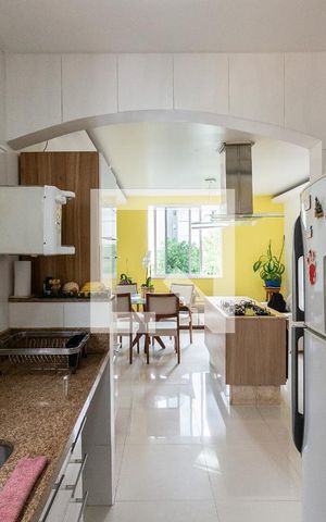 Apartamento à venda com 78m², 3 quartos e sem vagaCozinha