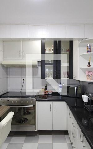 Apartamento à venda com 145m², 2 quartos e 1 vagaCozinha