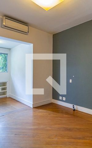 Casa à venda com 360m², 3 quartos e 4 vagasSuíte 2