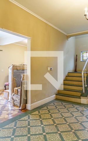 Casa à venda com 360m², 3 quartos e 4 vagasSala