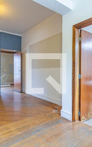 Casa à venda com 360m², 3 quartos e 4 vagasSuíte 2