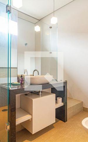 Casa à venda com 360m², 3 quartos e 4 vagasBanheiro da Suíte 1