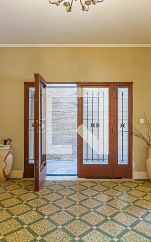 Casa à venda com 360m², 3 quartos e 4 vagasSala