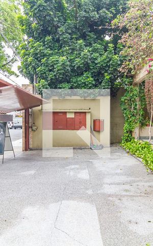 Casa à venda com 360m², 3 quartos e 4 vagasGaragem