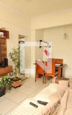 Apartamento à venda com 68m², 3 quartos e 1 vagaSala