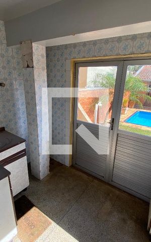 Casa à venda com 529m², 4 quartos e 3 vagas