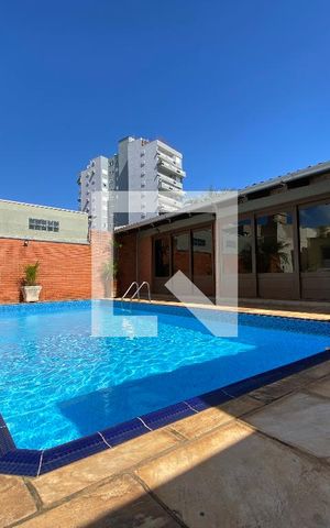 Casa à venda com 529m², 4 quartos e 3 vagas
