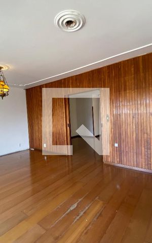 Casa à venda com 529m², 4 quartos e 3 vagas