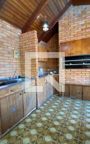 Casa à venda com 529m², 4 quartos e 3 vagas