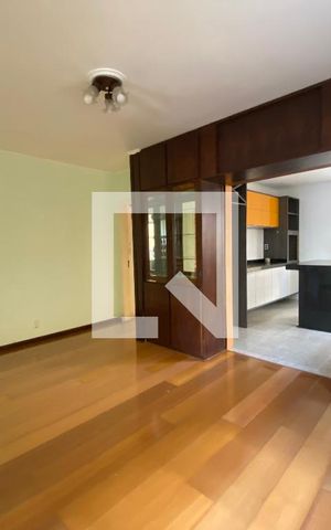 Casa à venda com 529m², 4 quartos e 3 vagas