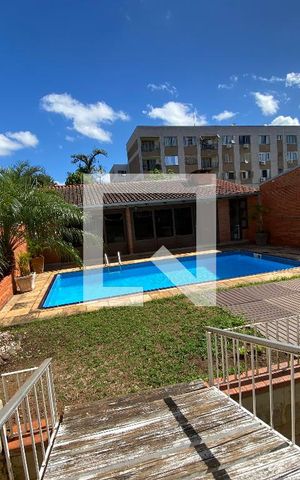 Casa à venda com 529m², 4 quartos e 3 vagas
