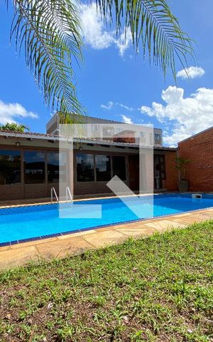 Casa à venda com 529m², 4 quartos e 3 vagas
