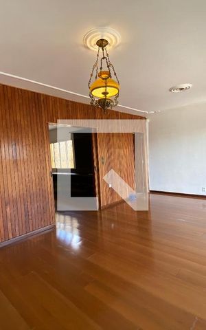 Casa à venda com 529m², 4 quartos e 3 vagas